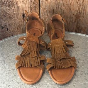 Minnetonka Leather wedge flats Size 8